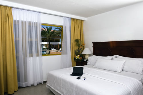 Pedro Gonzalez Sunsol Ecoland And Beach Resort الغرفة الصورة